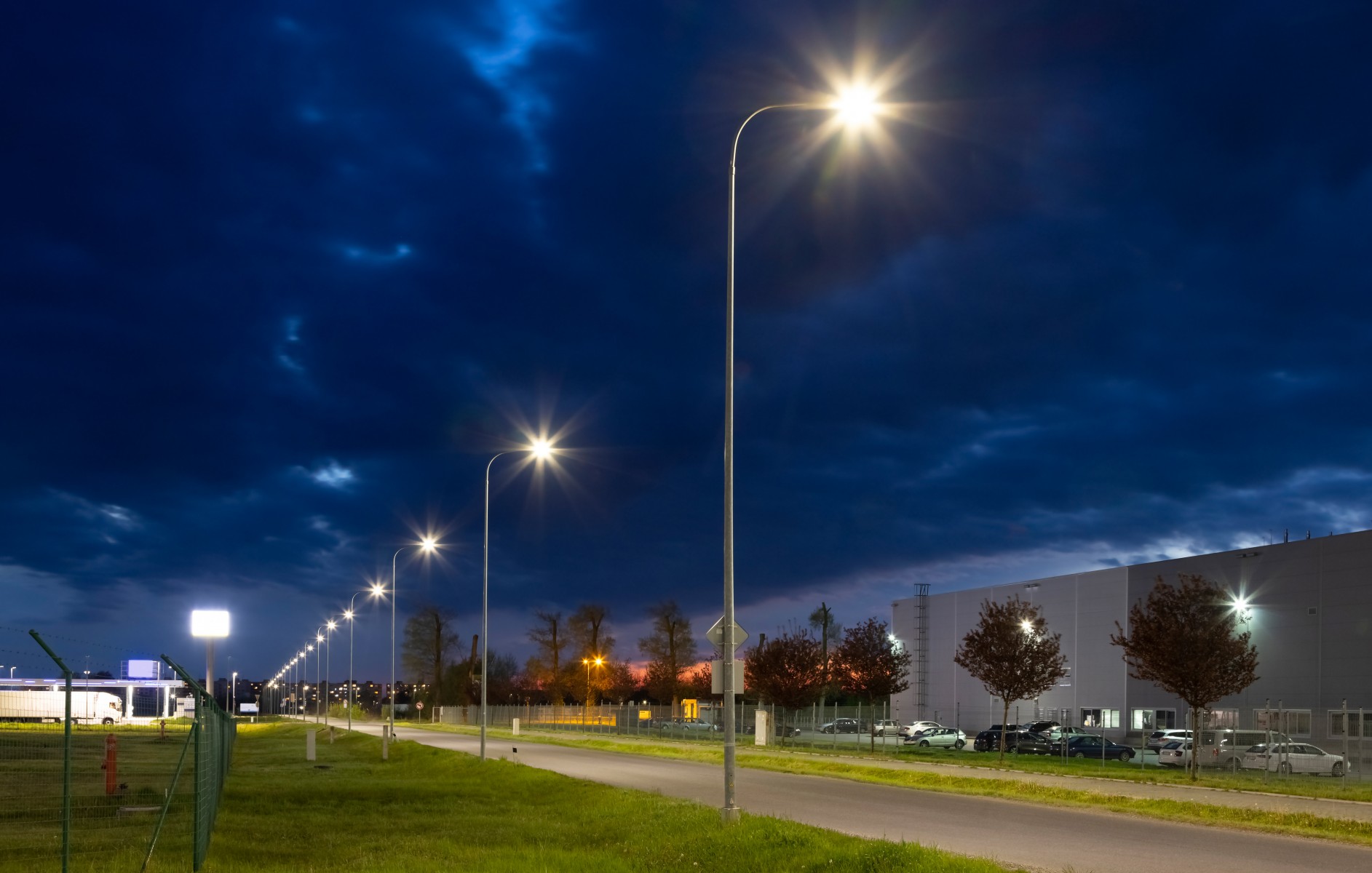 Distribution outdoor LED