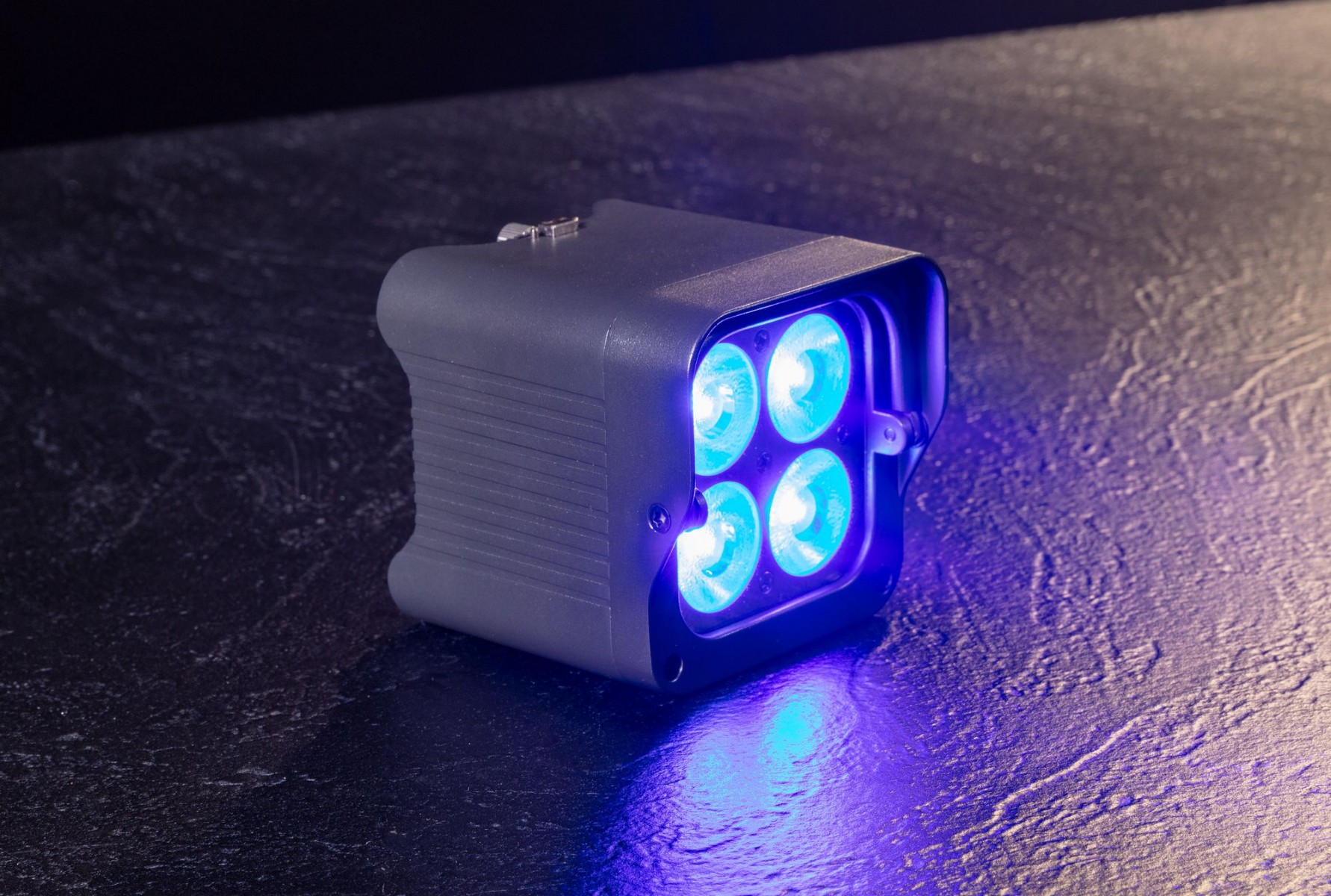 Portrait Q-Air Mini IP